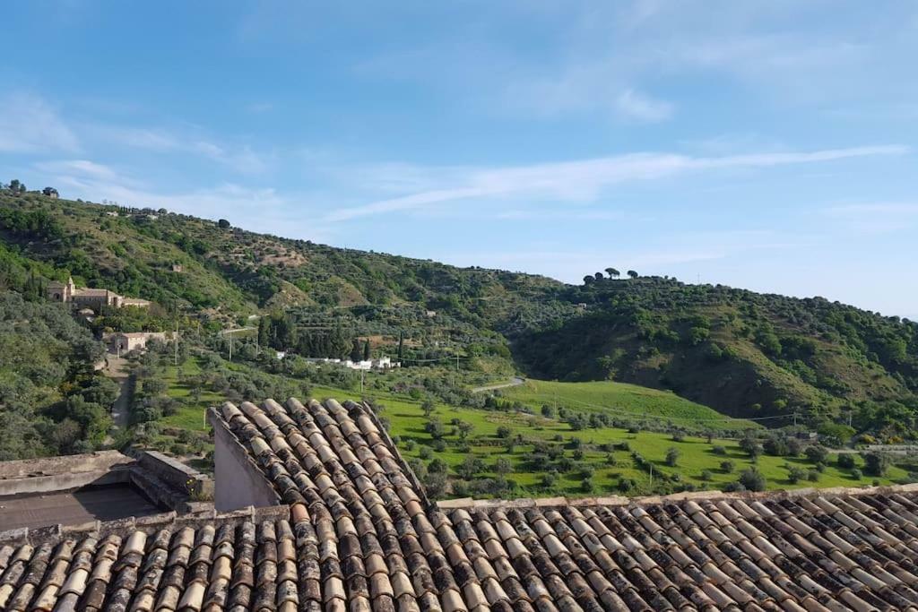 הוילה Badolato Marina Casa Annunziata, Borgo E Mare A Badolato מראה חיצוני תמונה
